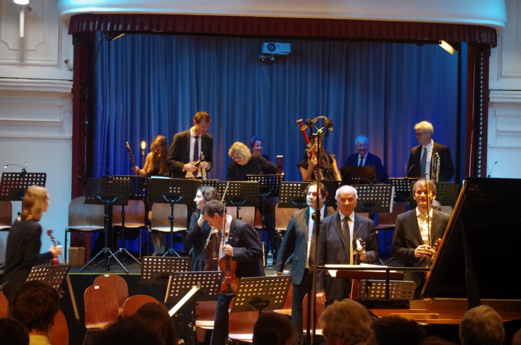 Die Musiker treten auf