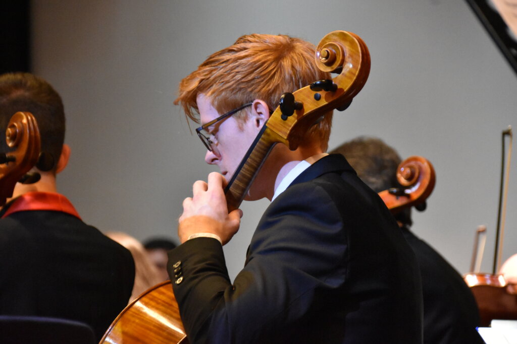Florian am Cello